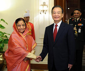 Wen Jiabao meets President Pratibha Patil