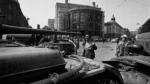 Man faces tank during invasion to stop Prague Spring reforms